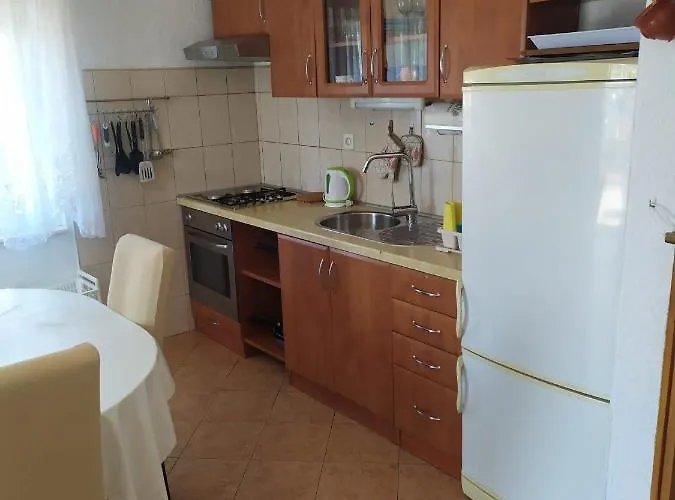 Apartment Veldic Tisno